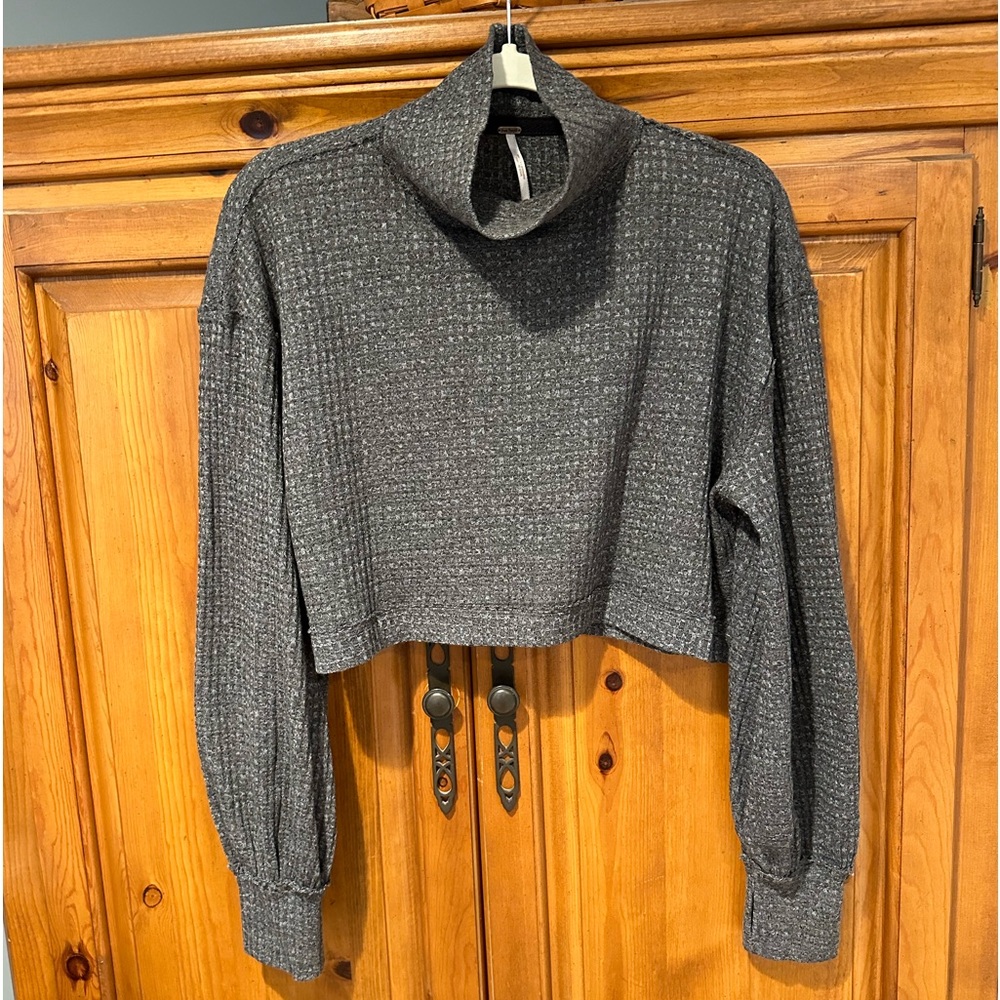 Free people cropped charcoal long sleeve
